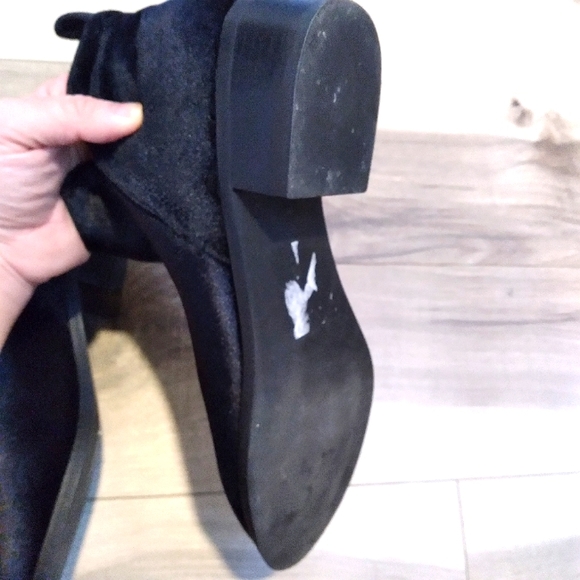 Just Fab Velvet-like Black Ankle Boots Size 9 - Picture 5 of 6